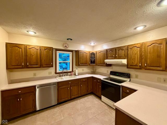 House for sale in Batesville, Ripley County