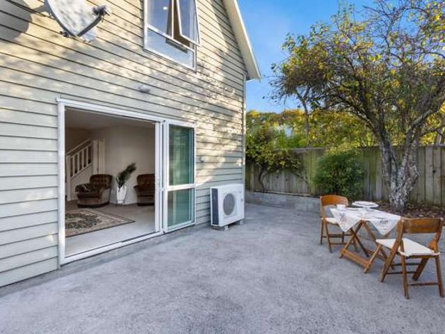 Townhouse for sale in Heathcote, Canterbury