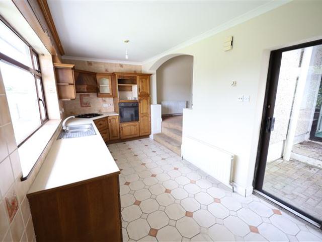 Detached House for sale in Carrigaline, South Tipperary