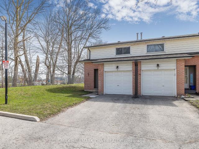 Duplex for sale in Barrie, Ontario