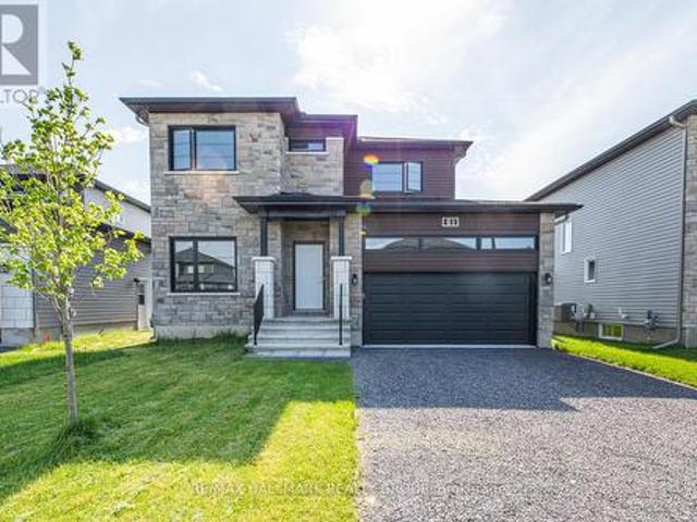 House for rent in Russell, Ontario