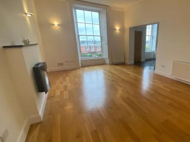 Apartment for rent in Broughton, Scotland
