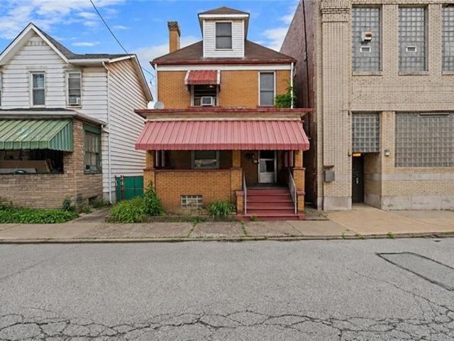 House for sale in Natrona Heights, Pennsylvania