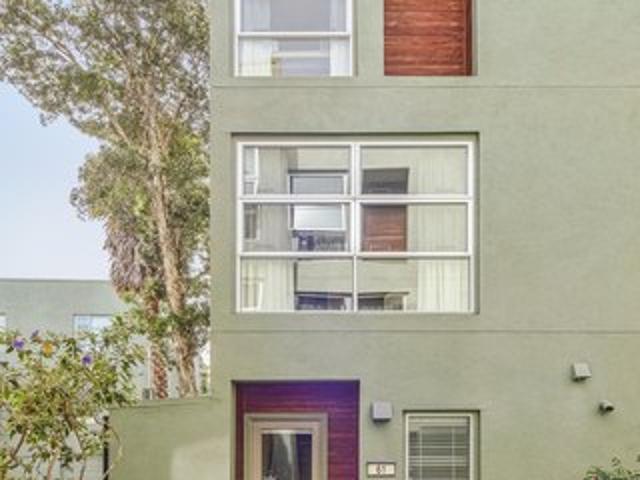 Condo for sale in Emeryville, California