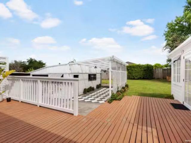 House for sale in Waitākere, Waitākere Ranges