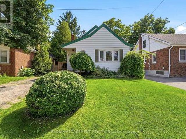 House for sale in Ancaster, Ontario