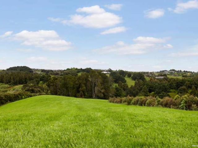Property for sale in Awhitu