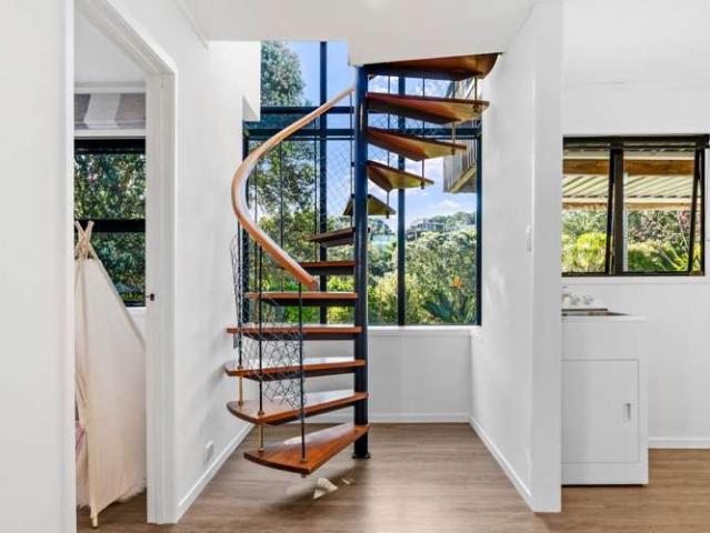 House for sale in Leigh