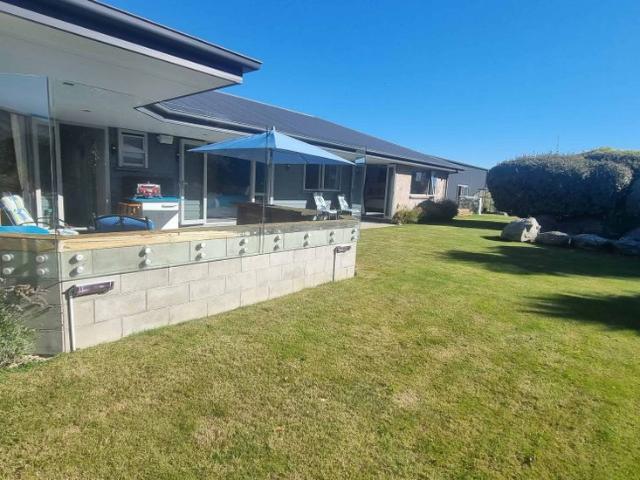 House for rent in Otakou