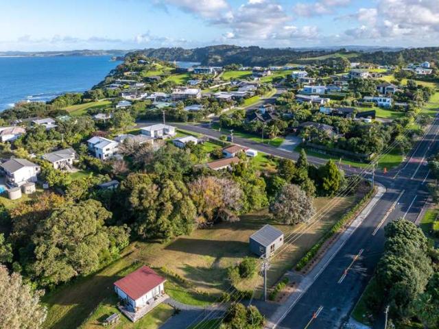 Land for sale in Kawau Island, Oroua County