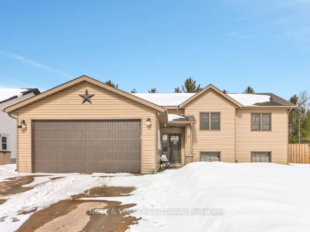 House for sale in Renfrew, Ontario