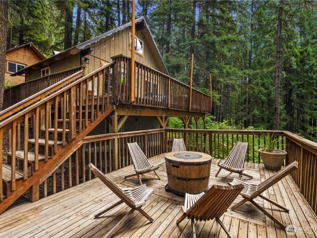House for sale in Ronald