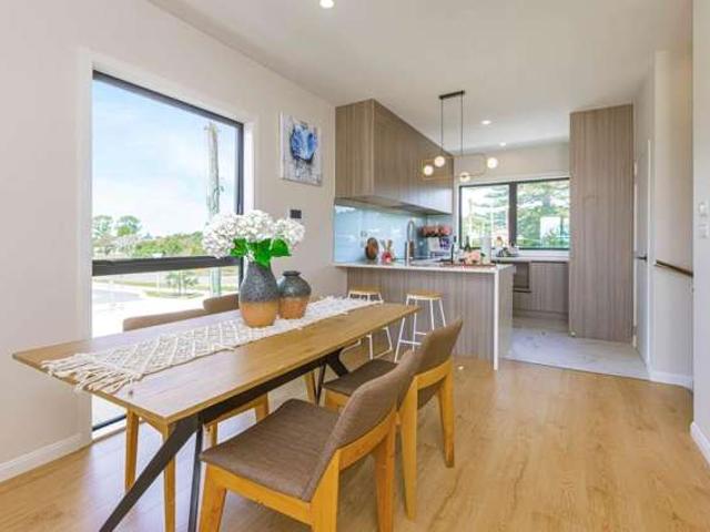 Townhouse for rent in Auckland, Oroua County