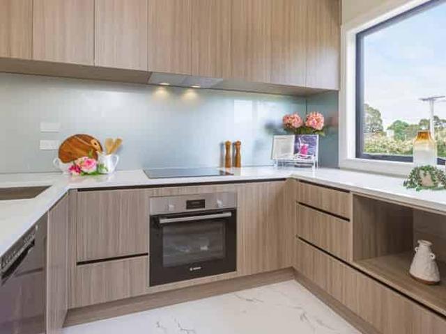 House for rent in Point England, Oroua County