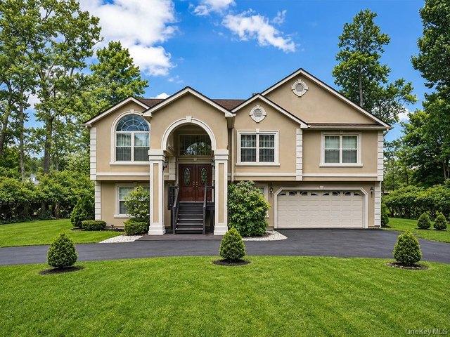 House for sale in Rock Hill, New York