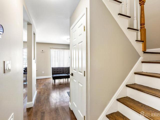 Townhouse for sale in New Brunswick, New Jersey