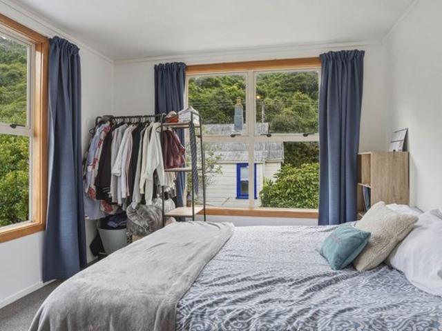 House for rent in Otakou