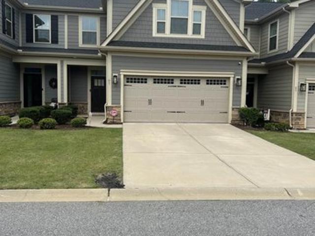 Townhouse for sale in Simpsonville, South Carolina