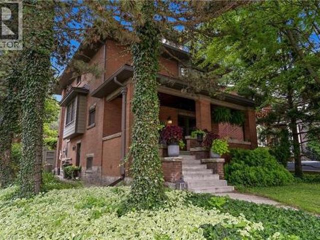 House for sale in Ancaster, Ontario