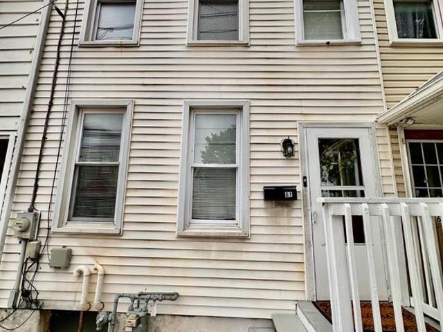 Townhouse for sale in Cornwall Junction, Lebanon