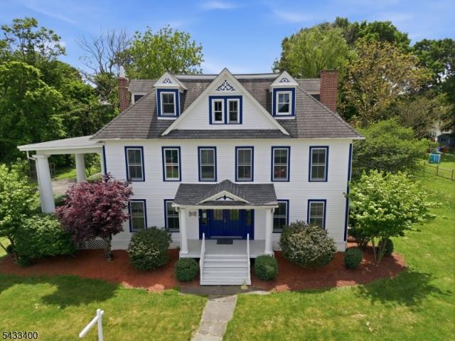 House for sale in Hampton, New Jersey