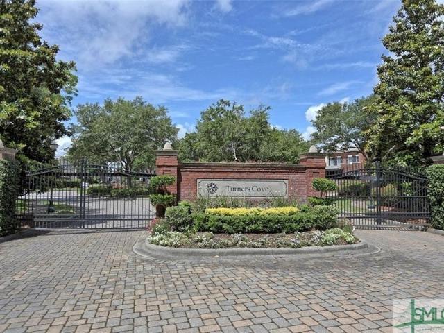 Townhouse for sale in Savannah
