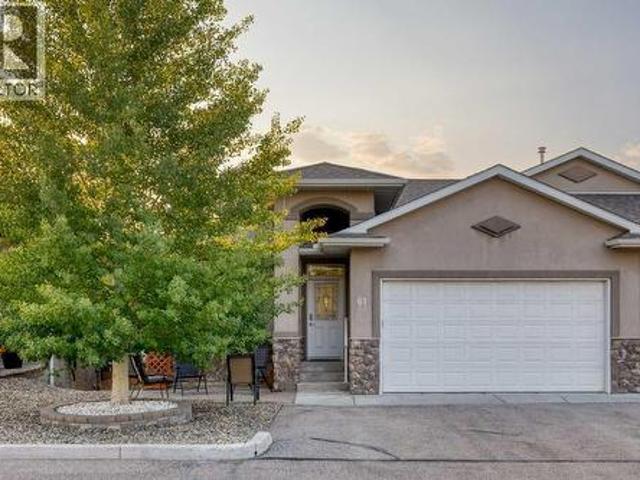 House for sale in Alberta