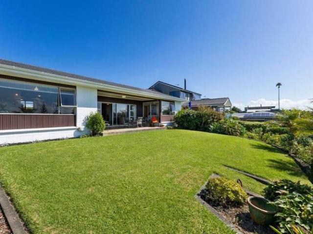 House for rent in Whangaparaoa