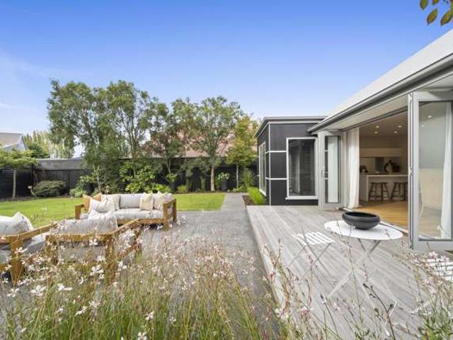 House for sale in Saint Albans, Canterbury