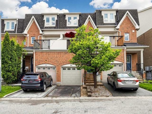 Townhouse for sale in Durham, Ontario