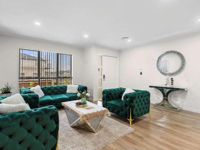 House for sale in Flat Bush, Howick