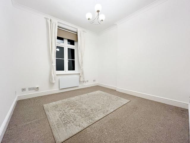 Apartment for rent in Slough