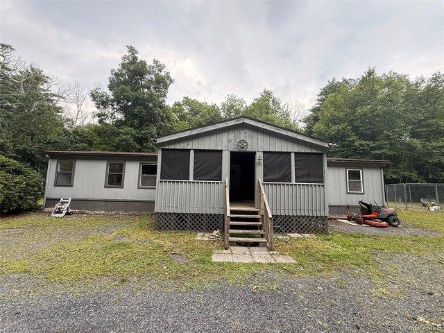House for sale in Sparrow Bush, New York