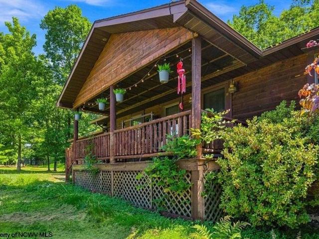 House for sale in Kingwood, West Virginia