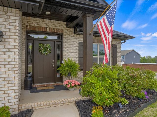 House for sale in Simpsonville, South Carolina