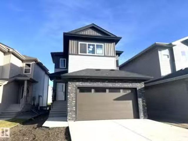 House for sale in Fort Saskatchewan, Alberta