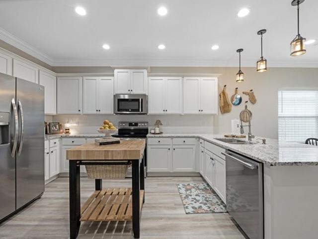 House for sale in Shalimar, Florida
