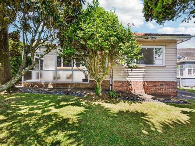 House for sale in Balmoral