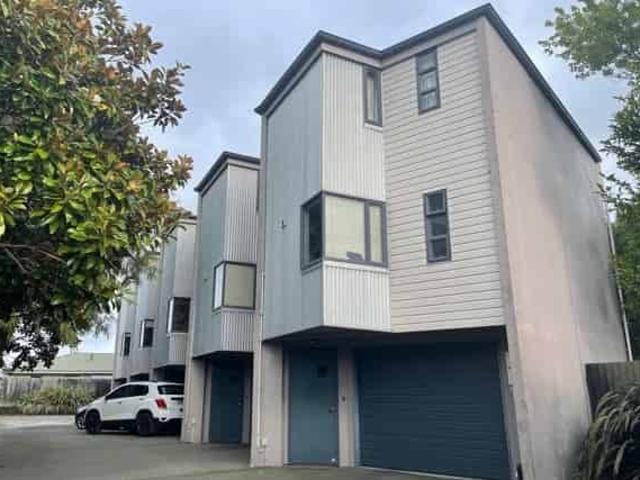 House for rent in Heathcote, Canterbury
