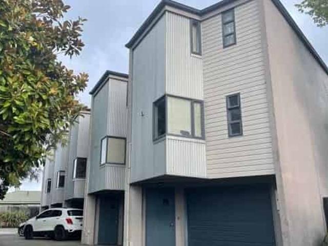 House for rent in Heathcote, Canterbury
