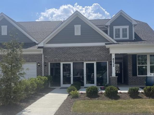Condo for sale in Woodridge, Illinois