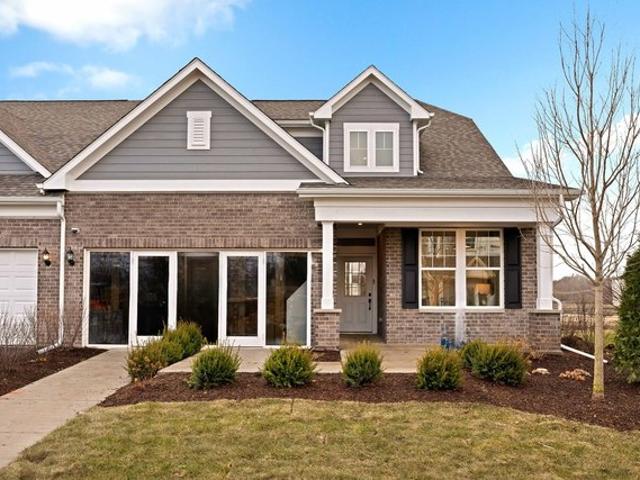 Condo for sale in Woodridge, Illinois