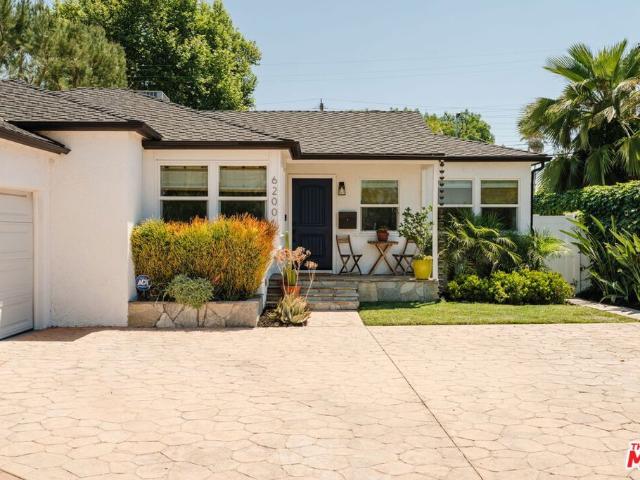 House for sale in Tarzana Neighborhood Council District, Canoga Park
