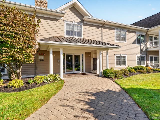 Condo for sale in Pearl River, Rockland County