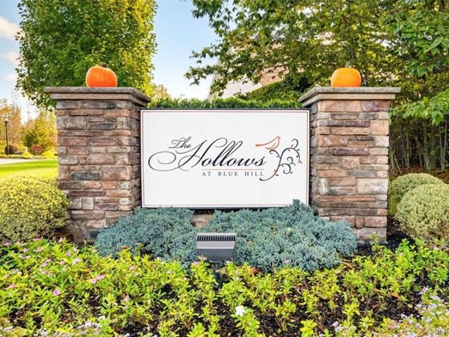 Condo for sale in Pearl River, Rockland County
