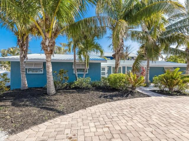 House for sale in Holmes Beach, Florida