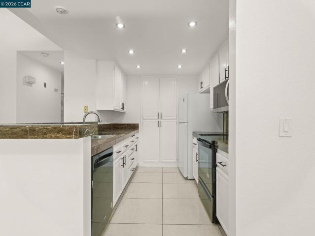 Condo for sale in Newark, California