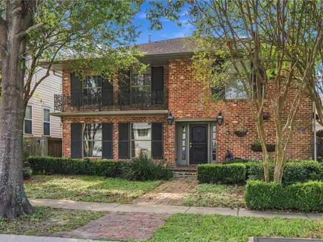 House for sale in Lakeshore East, New Orleans