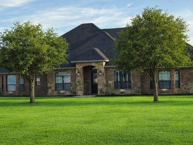 House for sale in Krum, Denton County