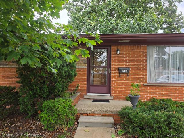 House for sale in Dearborn Heights, Michigan